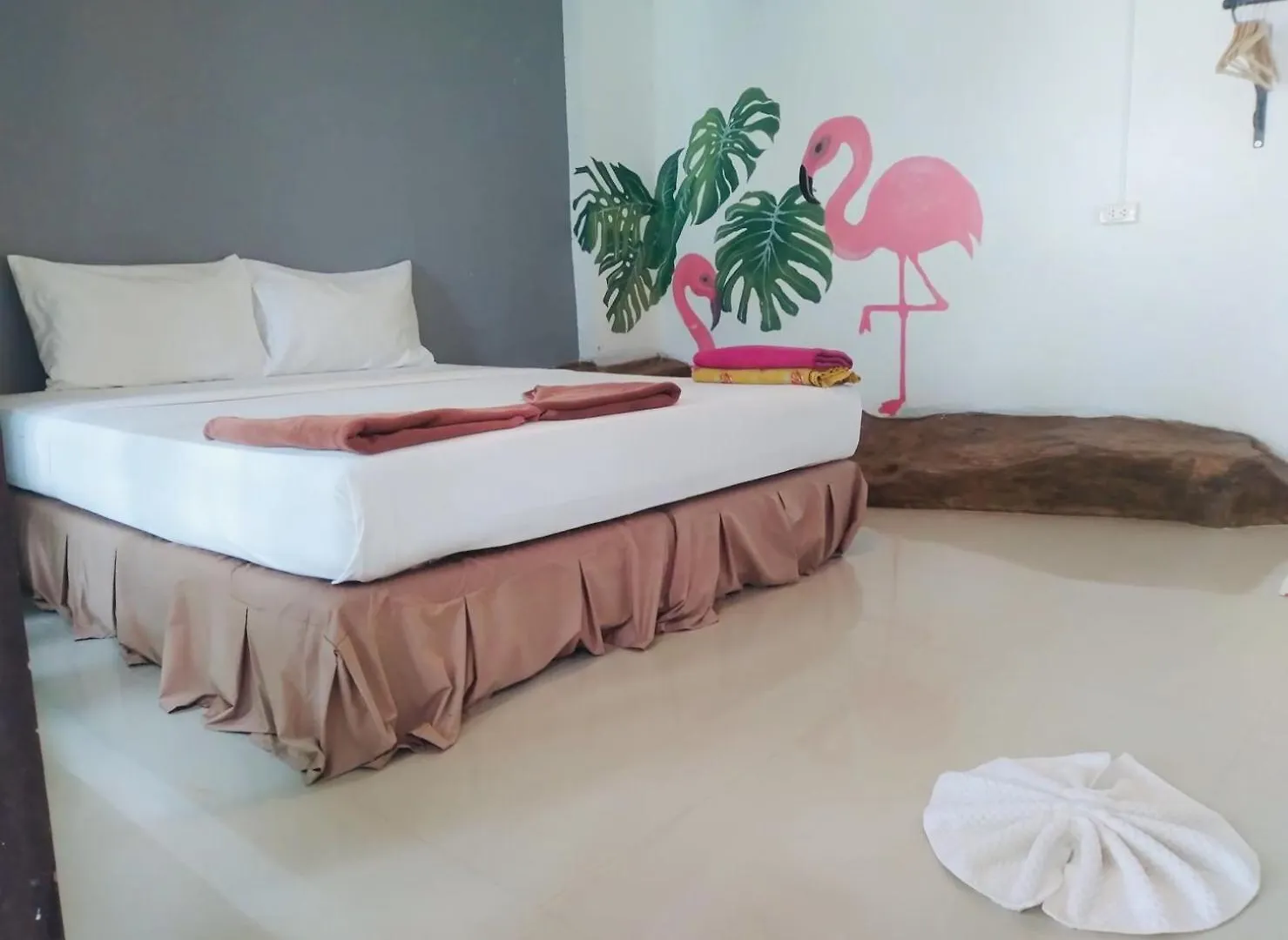 Phi Phi Cozy Seafront Resort 2*, קו פי פי תאילנד